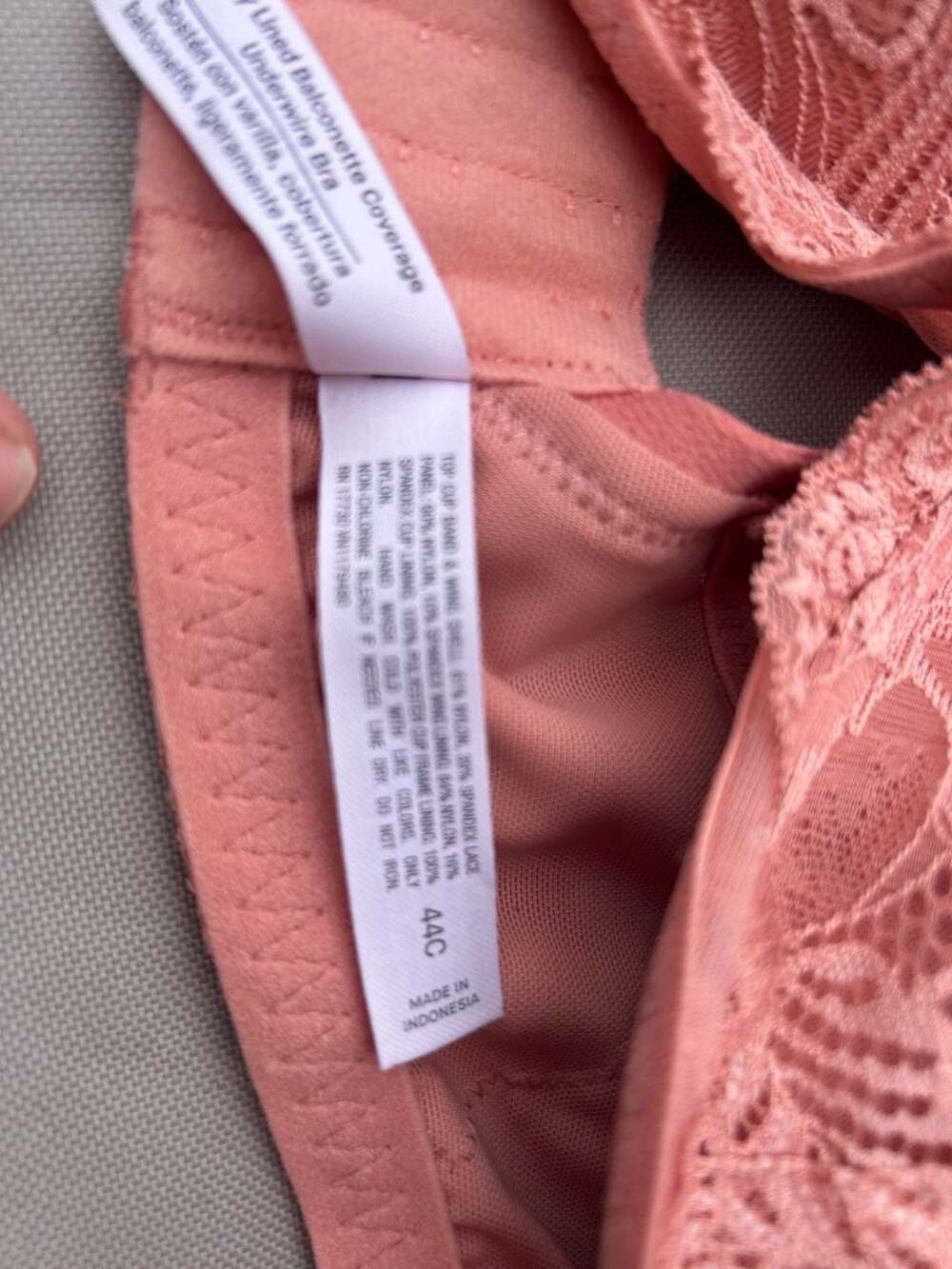 Victoria's Secret Lightly Lined Balconette Underwire Bra Size 44C Pink Lace